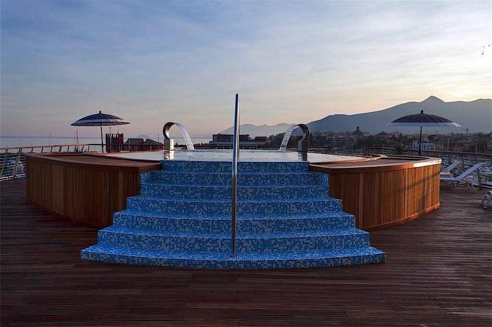 Yacht Club Marina Di Loano Hotel Kültér fotó