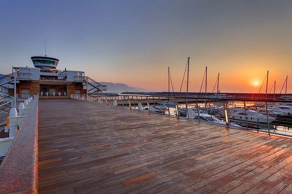 Yacht Club Marina Di Loano Hotel Kültér fotó