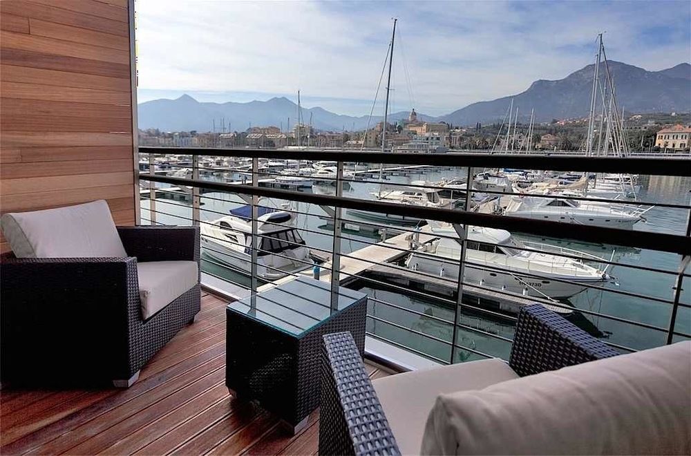 Yacht Club Marina Di Loano Hotel Kültér fotó