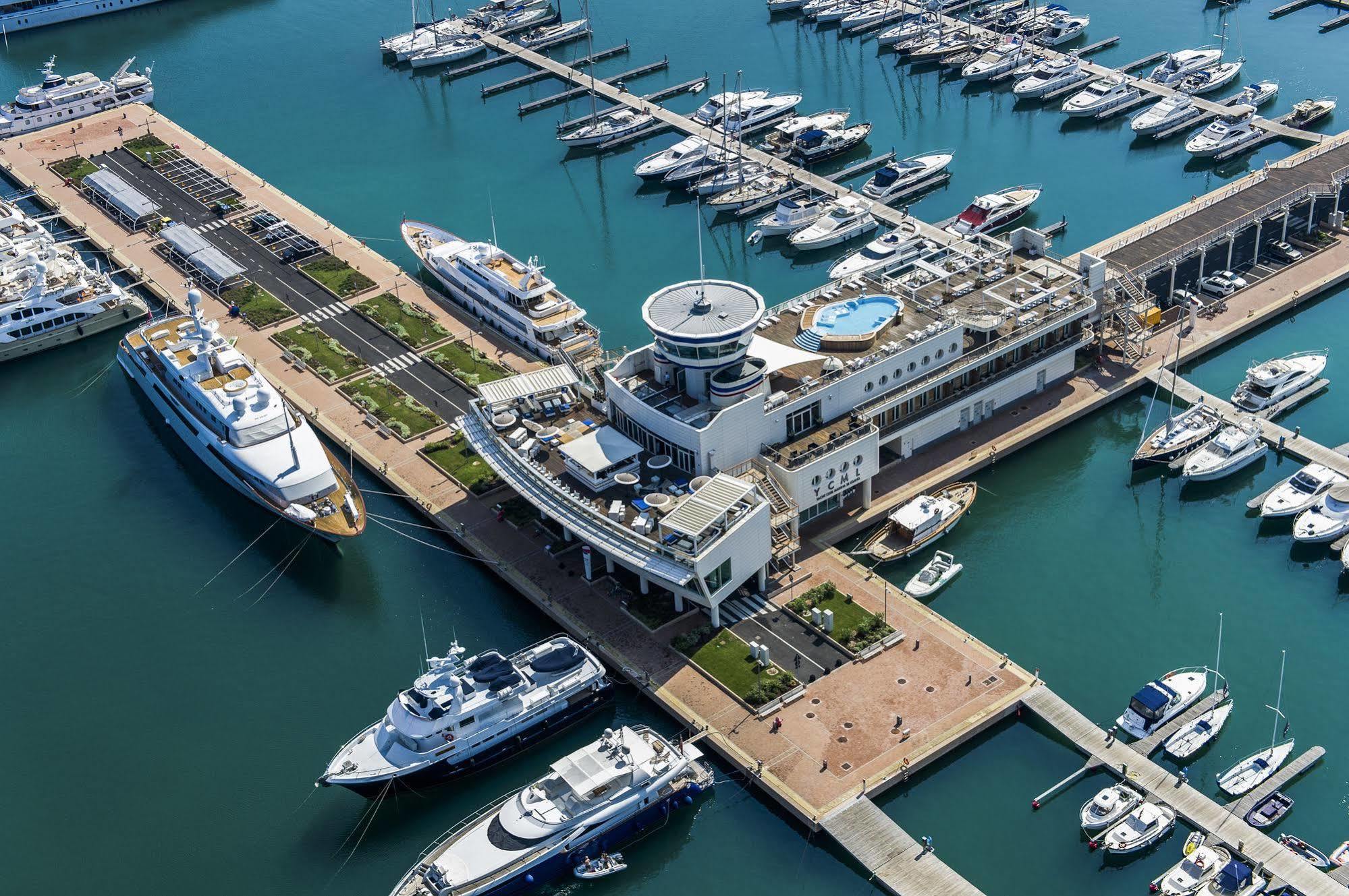 Yacht Club Marina Di Loano Hotel Kültér fotó