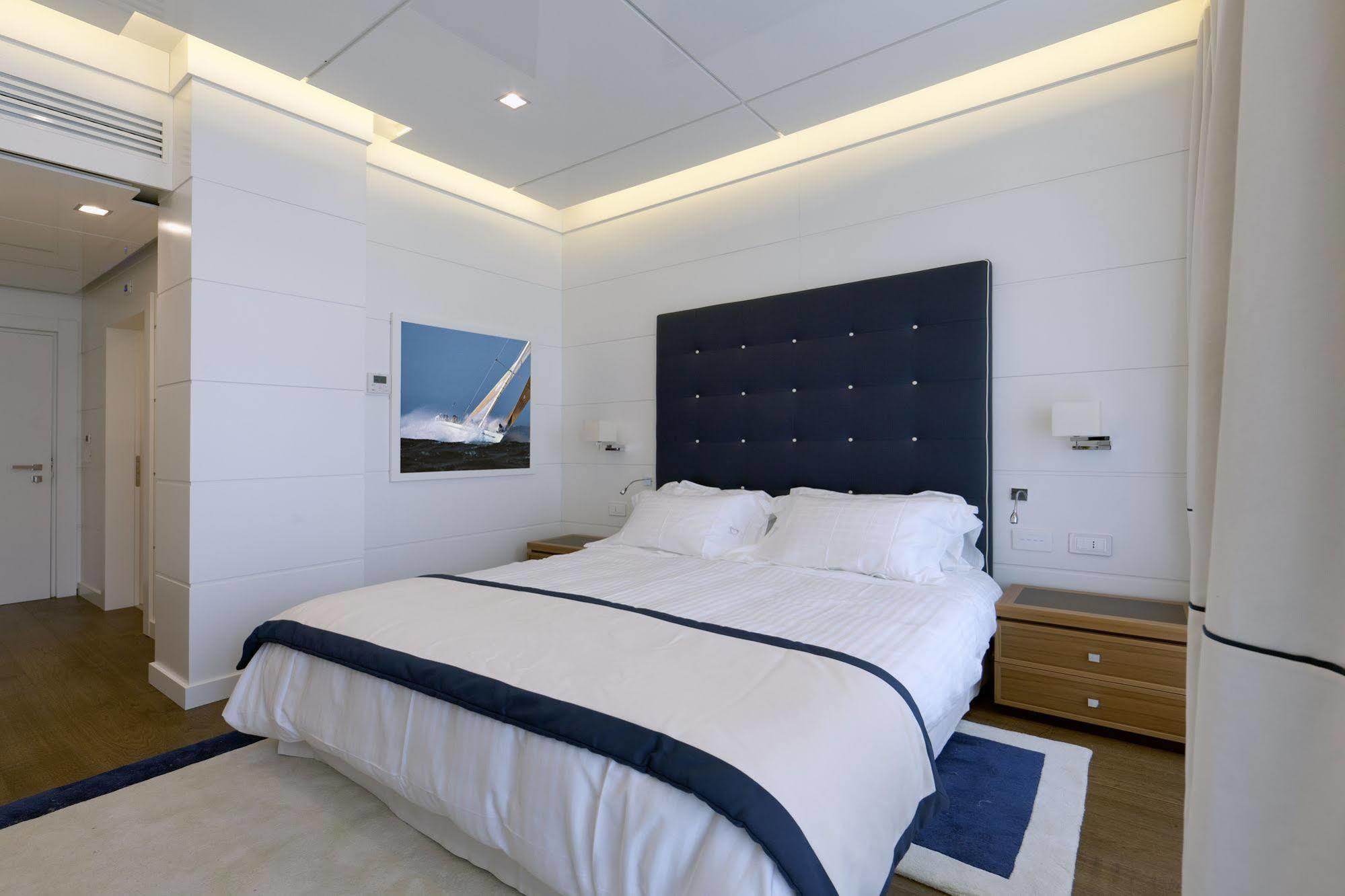Yacht Club Marina Di Loano Hotel Kültér fotó