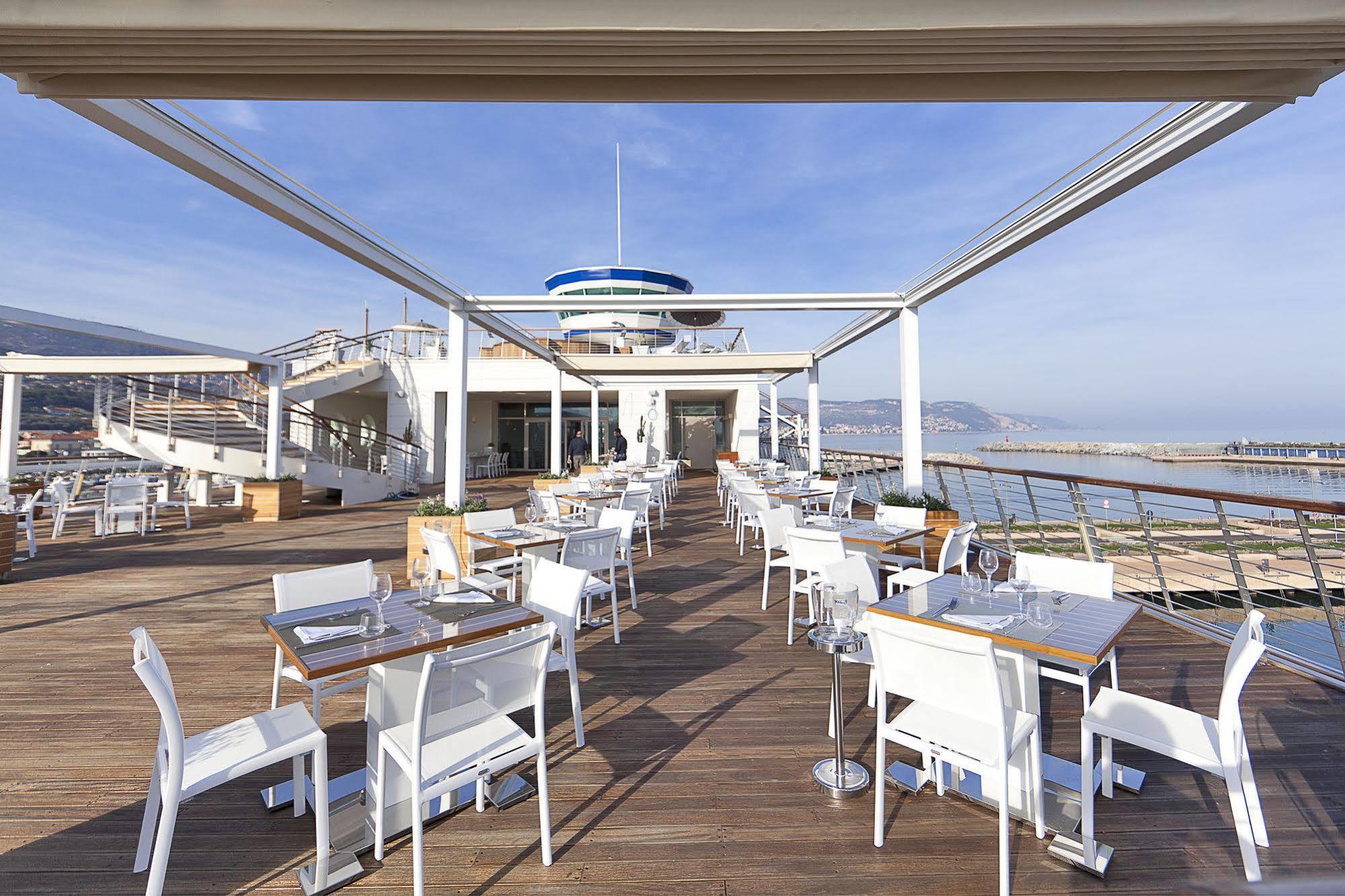 Yacht Club Marina Di Loano Hotel Kültér fotó